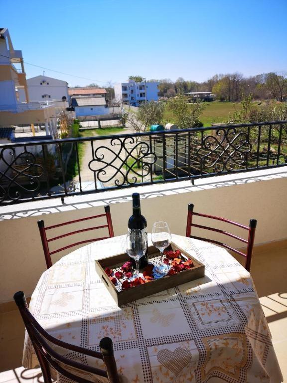 Berin Apartments Ülgün Dış mekan fotoğraf